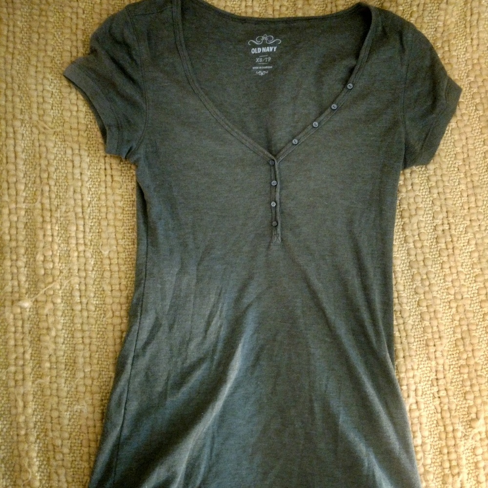 Old navy olive tee small